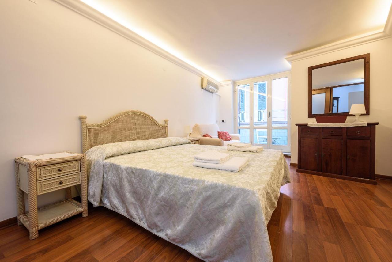 Apartment Via Avvocata 25 Naples