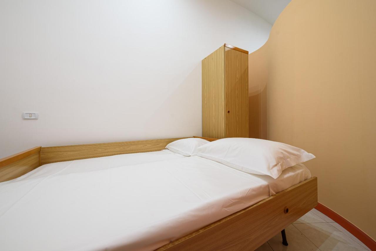 Via Avvocata 25 Appartement