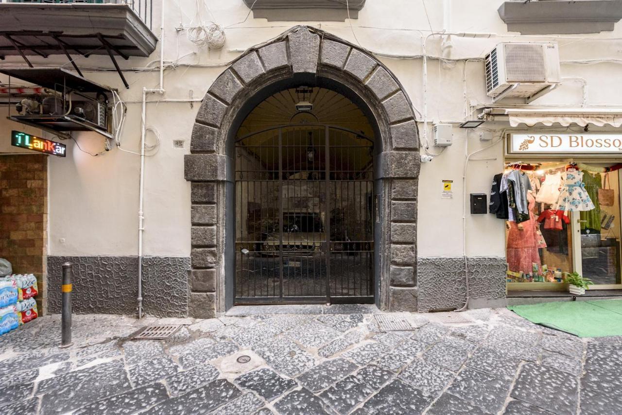 Via Avvocata 25 Appartement *
